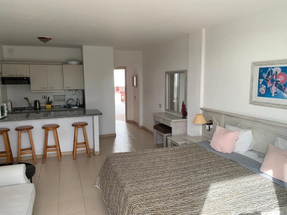 Ocean Breeze And Seaview Resort Costa Adeje